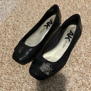 Anne Klein Black Flats Elegant Comfort Loafers